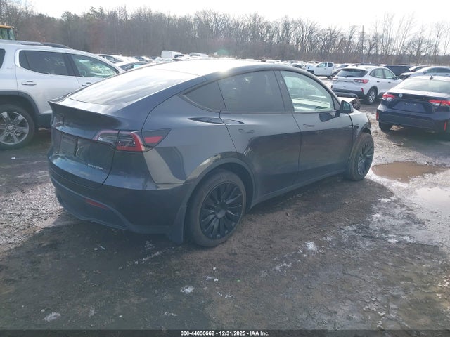 2024 TESLA MODEL Y 7SAYGAEE0RF186505 Photo 3