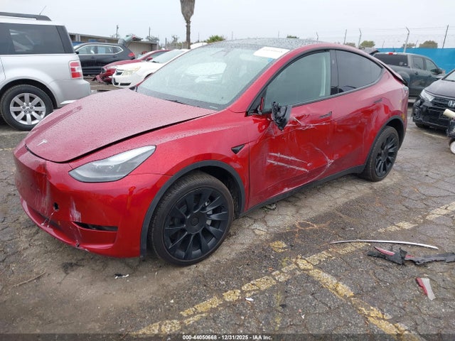 2024 TESLA MODEL Y 7SAYGDEE1RF070778 Photo 1