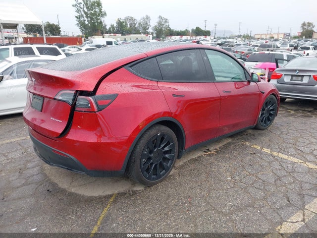 2024 TESLA MODEL Y 7SAYGDEE1RF070778 Photo 3