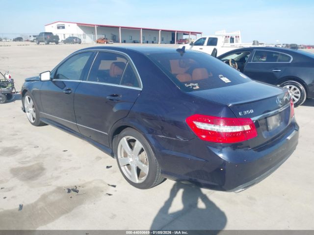 2011 MERCEDES-BENZ E 350 WDDHF8HB3BA462836 Photo 2