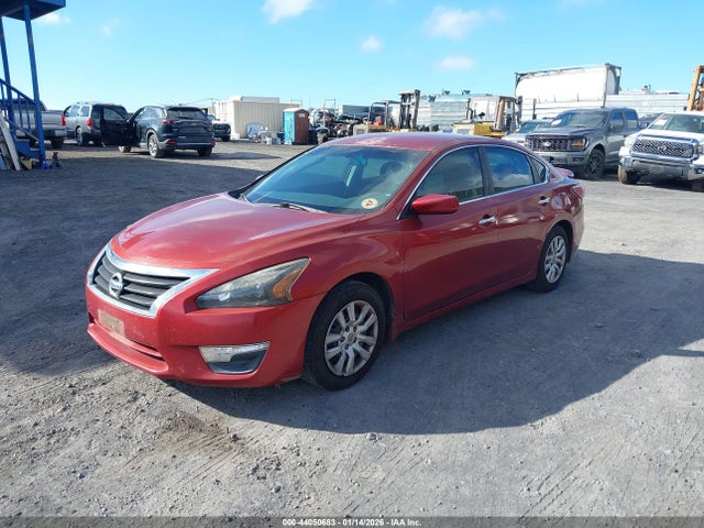 Nissan Altima 2.5 S 2015 1N4AL3AP9FC181556 Image 2