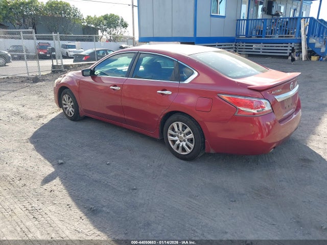 Nissan Altima 2.5 S 2015 1N4AL3AP9FC181556 Image 3