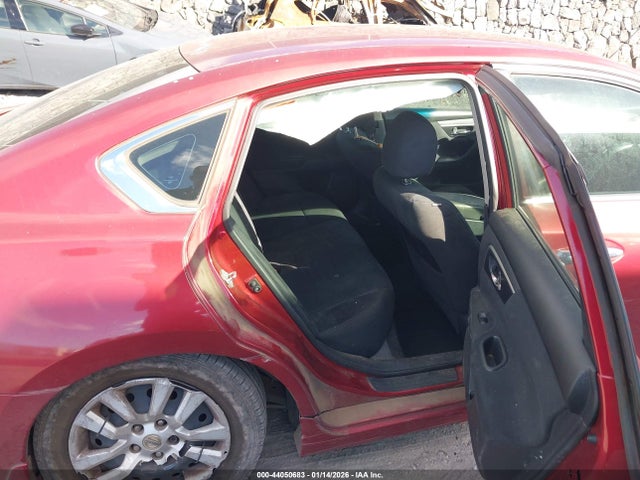Nissan Altima 2.5 S 2015 1N4AL3AP9FC181556 Image 8