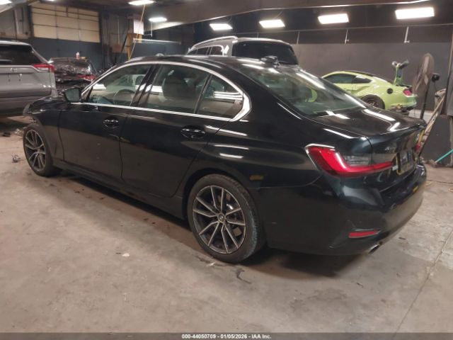 2021 BMW 330I 3MW5R7J03M8B94647 Photo 2
