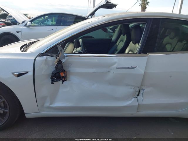 2018 TESLA MODEL 3 5YJ3E1EB1JF181434 Photo 5