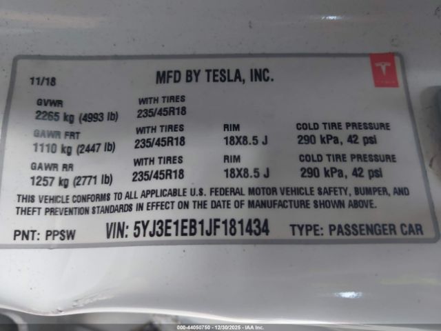 2018 TESLA MODEL 3 5YJ3E1EB1JF181434 Photo 8
