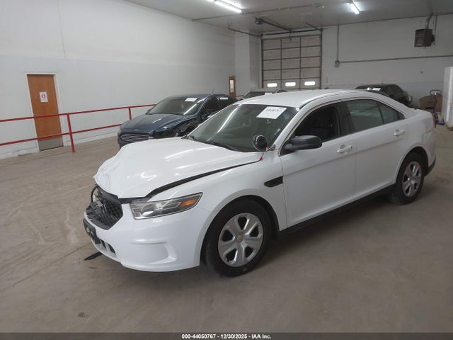 Ford Police Interceptor 2014 1FAHP2MK7EG164890 Image 2