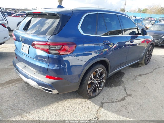 2022 BMW X5 5UXCR4C04N9J24182 Photo 3