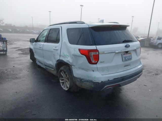 2017 FORD EXPLORER 1FM5K7D88HGA88044 Photo 2