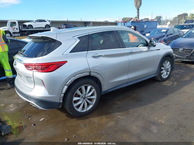 3PCAJ5M36KF113314 Infiniti Qx50 Essential