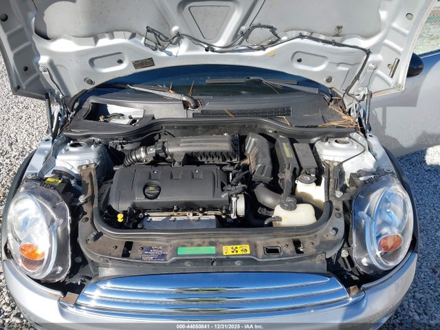 2009 MINI COOPER WMWMF33519TW71033 Photo 9