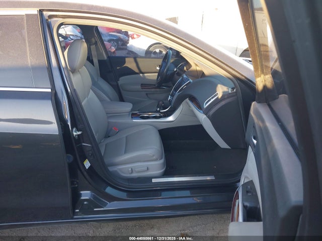 2015 Acura Tlx მანქანა იყიდება აუქციონზე, vin: 19UUB1F33FA024901, აუქციონის ნომერი: 44050861