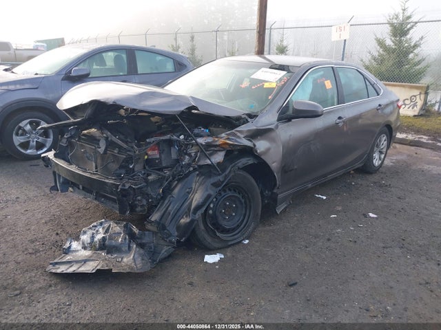4T1BF1FK5HU739449 Toyota CAMRY LE