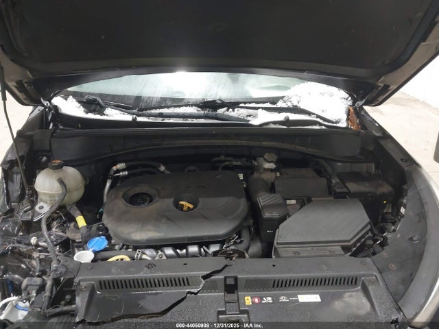 KM8J33A46HU582779 Hyundai TUCSON SE