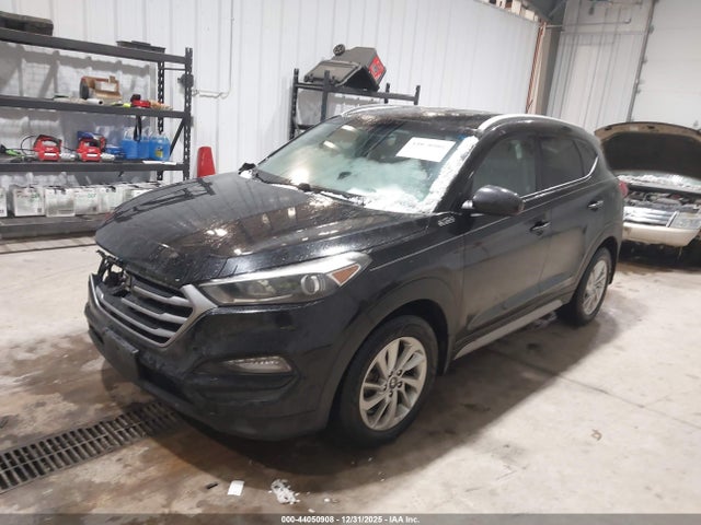KM8J33A46HU582779 Hyundai TUCSON SE