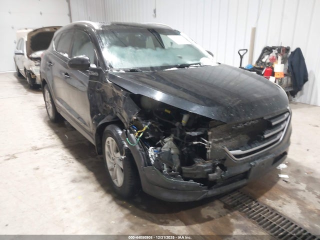 KM8J33A46HU582779 Hyundai TUCSON SE