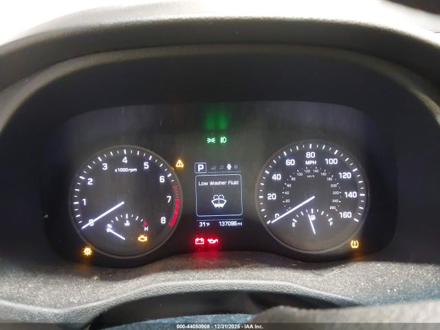 KM8J33A46HU582779 Hyundai TUCSON SE