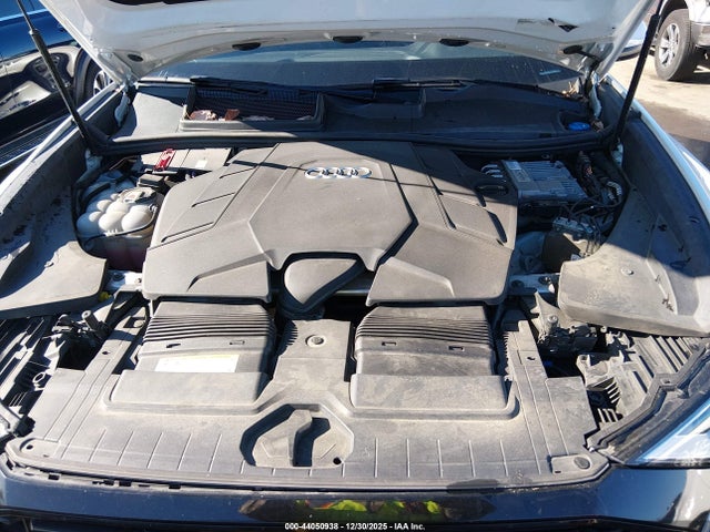 2019 AUDI Q8 WA1EVAF10KD005931 Photo 9