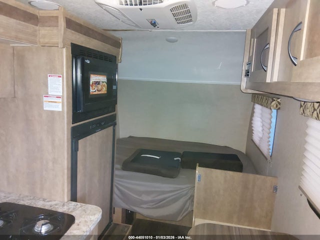 Продаж на аукціоні авто 2017 Starcraft Satellite 17rb, vin: 1SABS0AJ2H2VA5330, номер лоту: 44051010