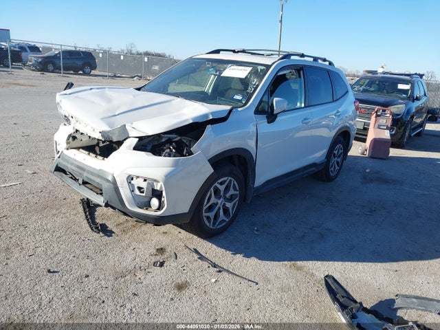 JF2SKAJC9MH543826 Subaru Forester Premium