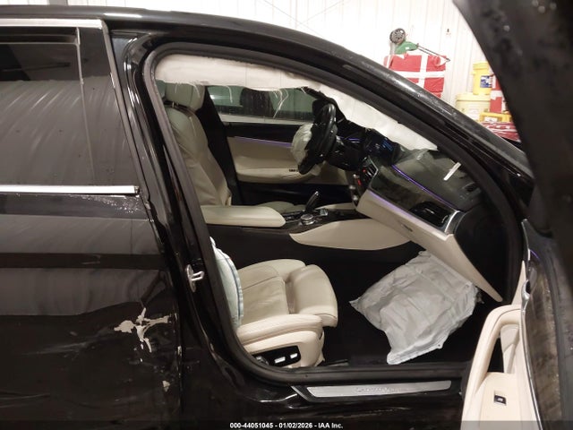 WBAJE5C58JWA93617 BMW 540I