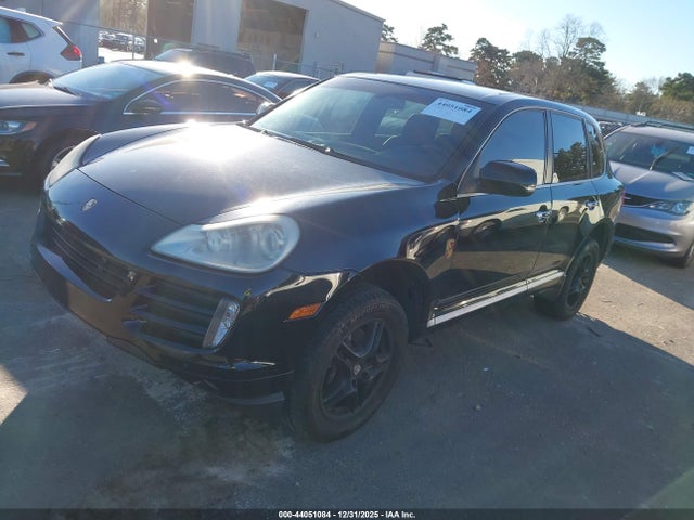 2010 PORSCHE CAYENNE WP1AA2AP9ALA05768 Photo 1