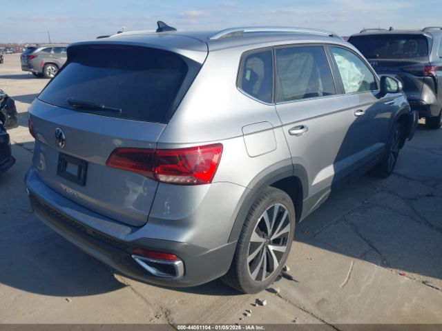 2024 VOLKSWAGEN TAOS 3VVSX7B20RM018876 Photo 3