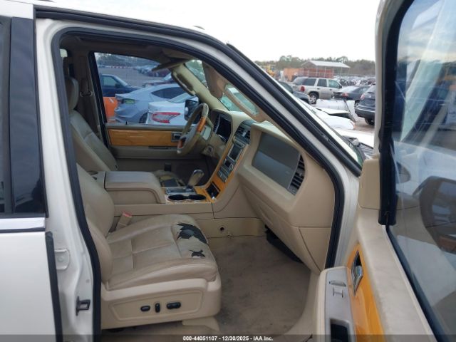 2008 LINCOLN NAVIGATOR 5LMFU27508LJ06379 Photo 4