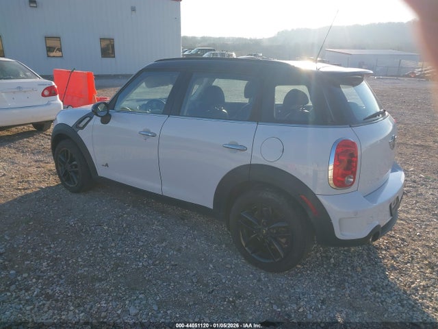 2012 MINI COOPER S COUNTRYMAN WMWZC5C58CWL57086 Photo 2