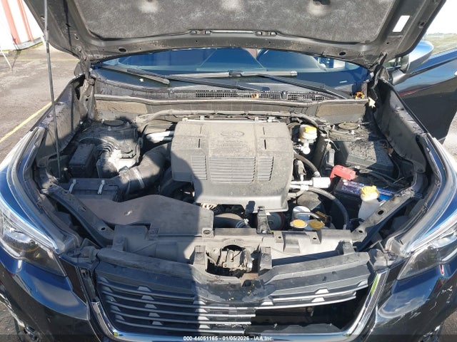 Subaru Forester Touring 2019 JF2SKAWC1KH565972 Image 10