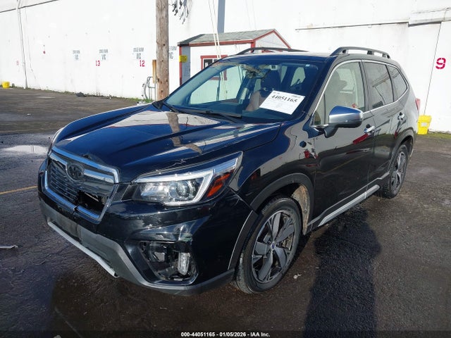 Subaru Forester Touring 2019 JF2SKAWC1KH565972 Image 2