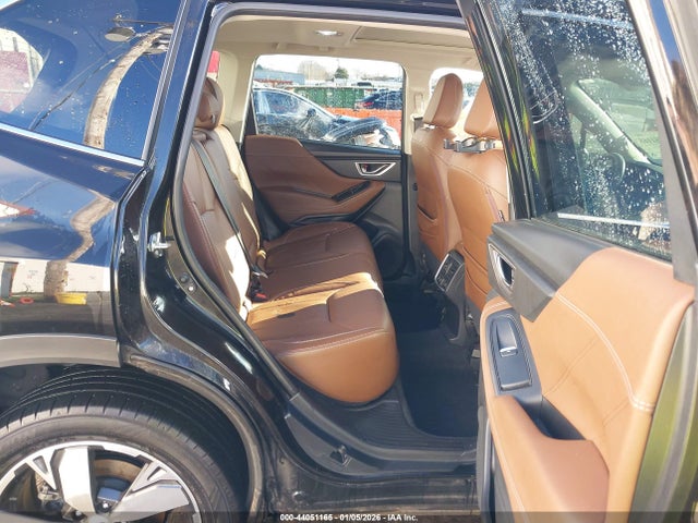 Subaru Forester Touring 2019 JF2SKAWC1KH565972 Image 8