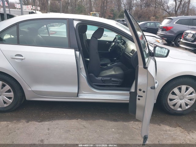 2016 Volkswagen Jetta 1.4t S მანქანა იყიდება აუქციონზე, vin: 3VW267AJXGM231600, აუქციონის ნომერი: 44051181