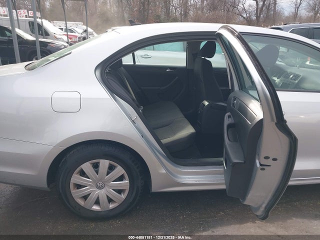 2016 Volkswagen Jetta 1.4t S მანქანა იყიდება აუქციონზე, vin: 3VW267AJXGM231600, აუქციონის ნომერი: 44051181