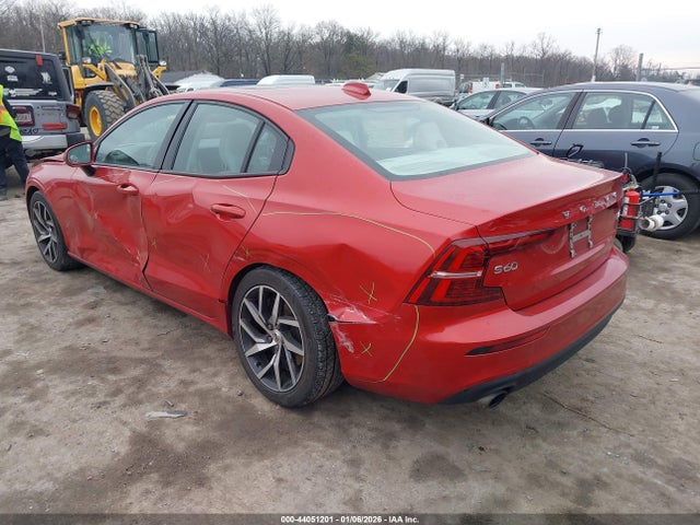 2020 VOLVO S60 7JRA22TK7LG045036 Photo 2
