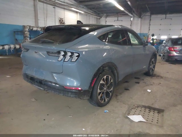 Ford Mustang Mach-e Premium 2023 3FMTK3SS2PMA35780 Image 4