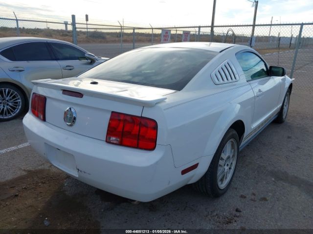 2007 FORD MUSTANG 1ZVFT80N575228954 Photo 3