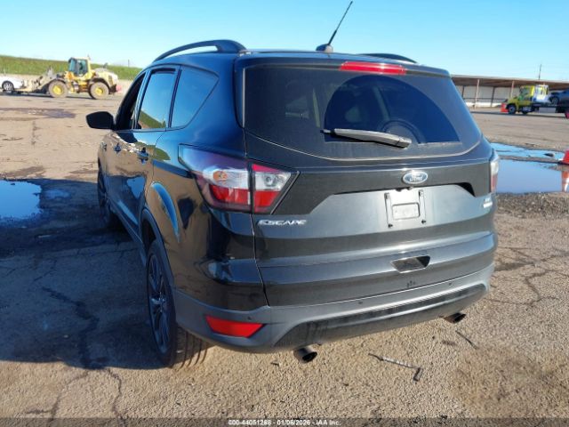 2017 FORD ESCAPE 1FMCU9G99HUB45189 Photo 2
