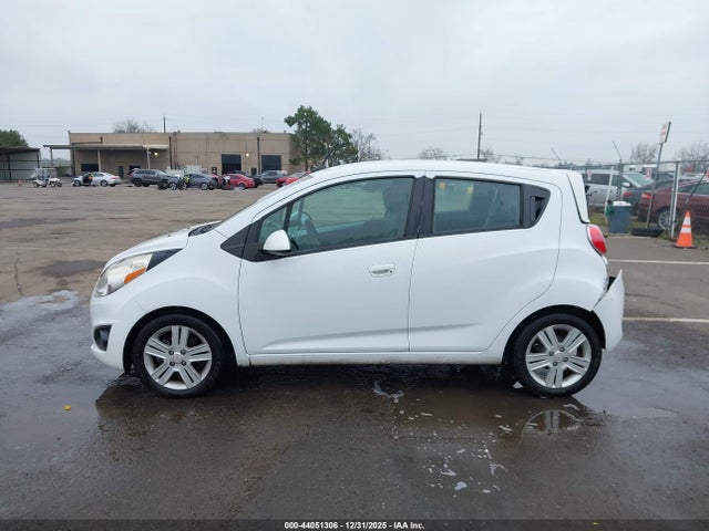 Chevrolet Spark 1lt Auto 2014 KL8CD6S93EC549982 Image 14
