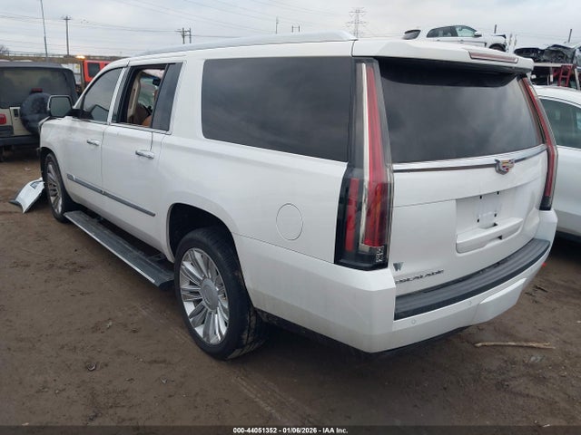 2016 CADILLAC ESCALADE ESV 1GYS4KKJ1GR116239 Photo 2