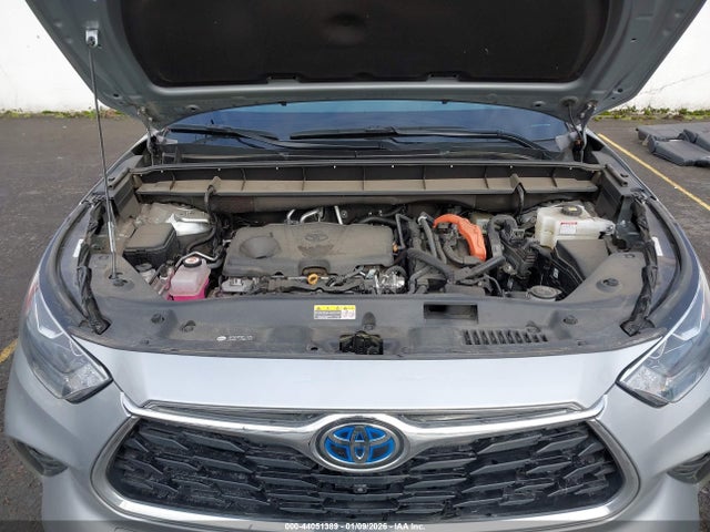 Toyota Highlander Hybrid Platinum 2023 5TDEBRCH7PS128443 Image 10