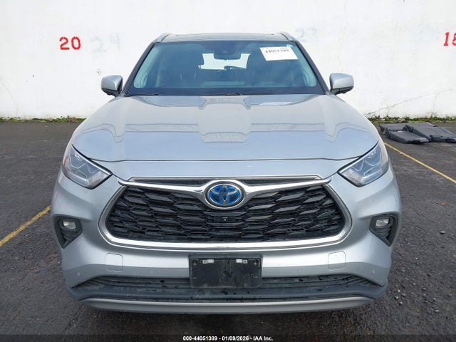 Toyota Highlander Hybrid Platinum 2023 5TDEBRCH7PS128443 Image 13
