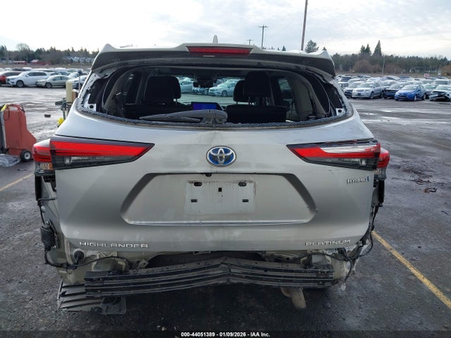 Toyota Highlander Hybrid Platinum 2023 5TDEBRCH7PS128443 Image 6
