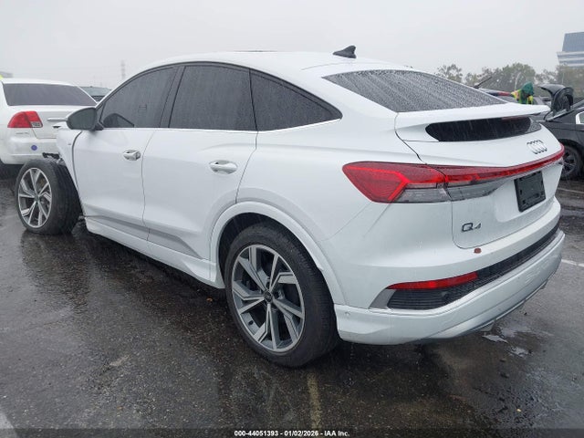 2023 AUDI Q4 SPORTBACK E-TRON WA132BFZ4PP047651 Photo 2