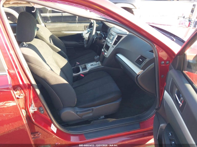 44051413 :رقم المزاد ، 4S3BMBA69E3025027 vin ، 2014 Subaru Legacy 2.5i مزاد بيع