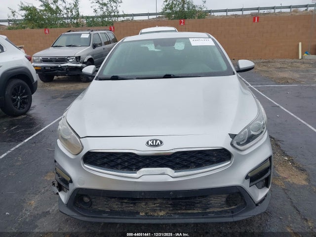 3KPF24AD6ME350825 KIA Forte Lxs