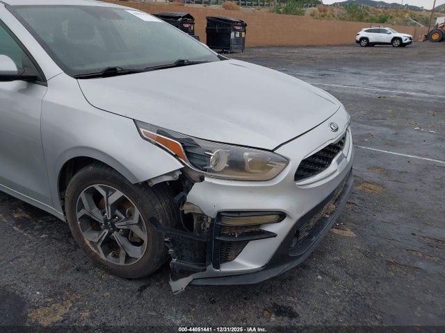 3KPF24AD6ME350825 KIA Forte Lxs