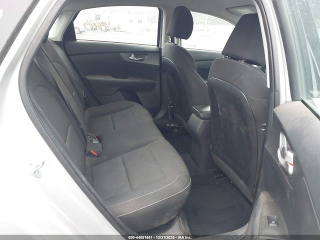 3KPF24AD6ME350825 KIA Forte Lxs