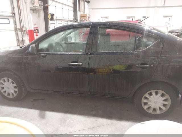 3N1CN7AP0EL858603 Nissan Versa 1.6 S