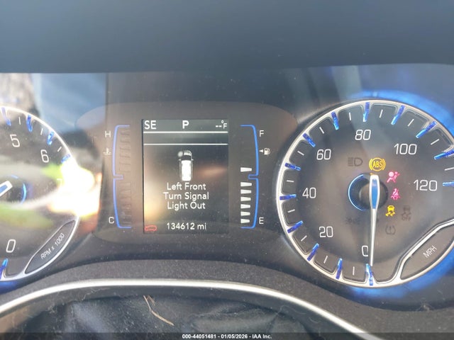 2020 Chrysler Pacifica Touring მანქანა იყიდება აუქციონზე, vin: 2C4RC1FG9LR136839, აუქციონის ნომერი: 44051481